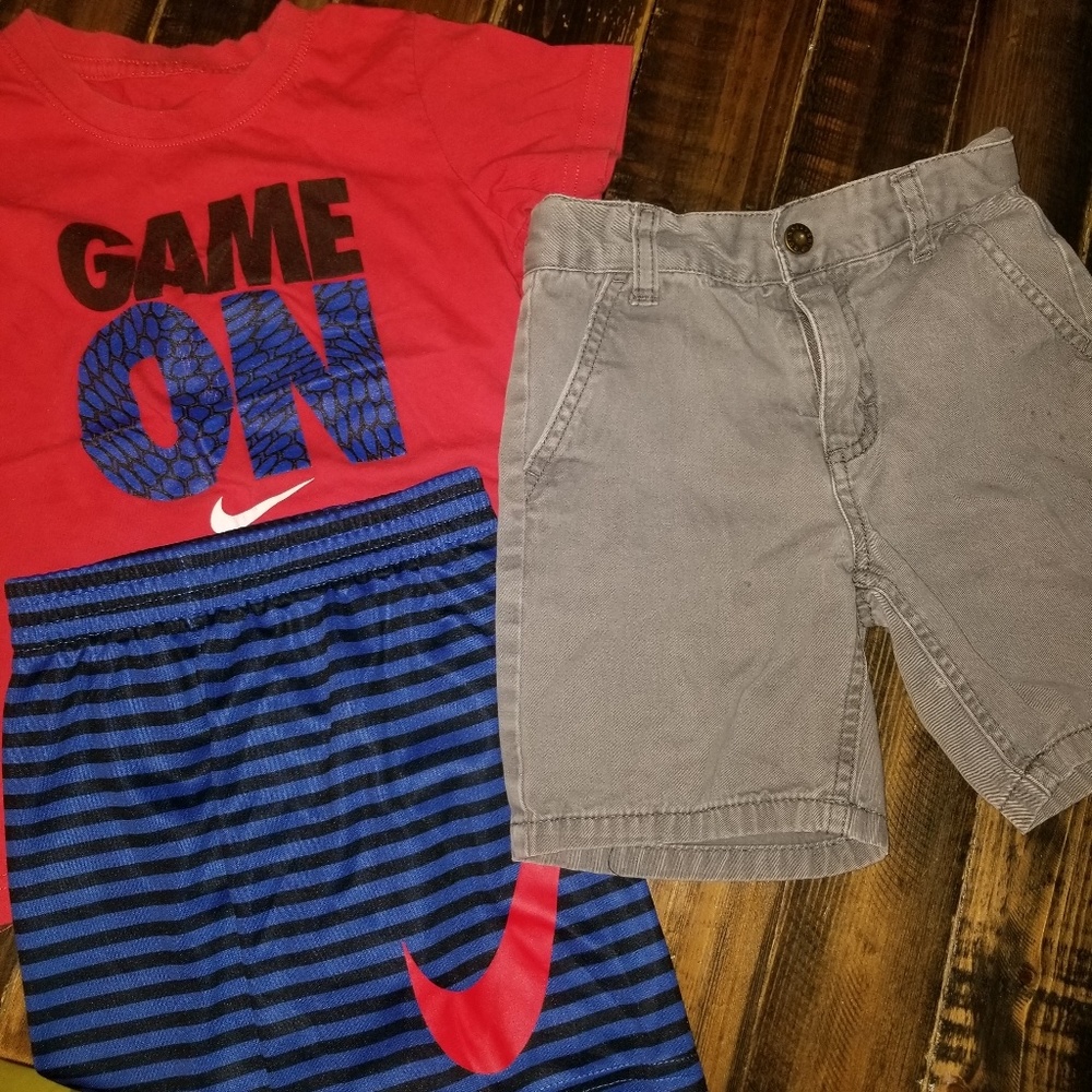 Size 4 Nike outfit and grey Quick silver shorts